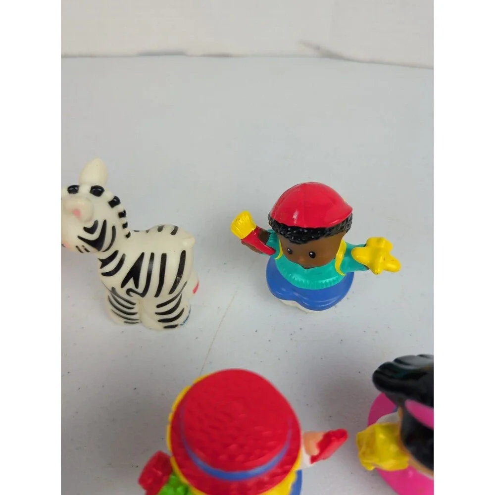 Fisher Price Little People Lot of 10 Figures Mixed Vintage 2000s